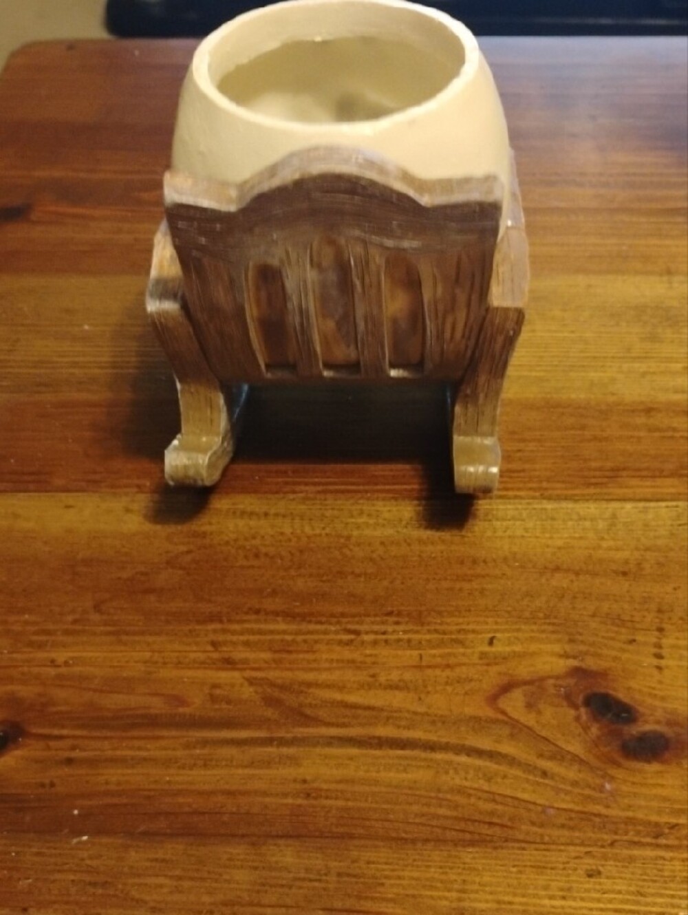 5/$20 New Cute Cream Rocking Chair  Planter With Smily Face And Coffee Accent - Picture 3 of 8